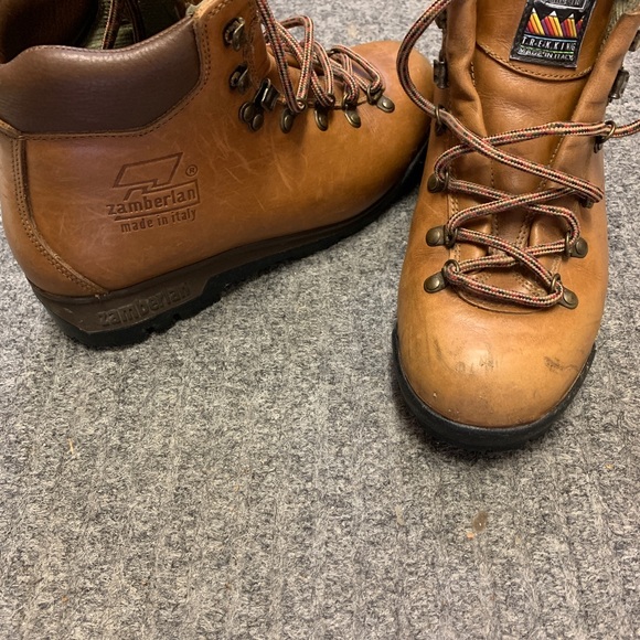Zamberlan hiking boots - Picture 1 of 5